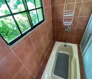 El Zonte House | Beach On The Rocks