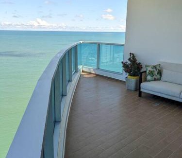 Nueva Gorgona Apartment | Beachfront Apt with optional cook and airport pickup