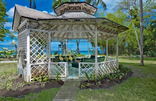 Little Battaleys Villa | Beachfront Bliss Getaway with Pool - Nelson Gay