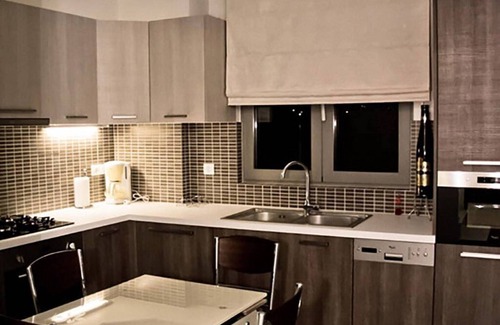 Kato Gouves Villa | Beachfront Crete Villa | Villa Peri | 4 Bedroom | 30 Metres To The Beach