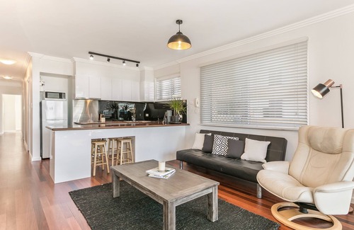 Manly Apartment | Beachfront on Golden Mile