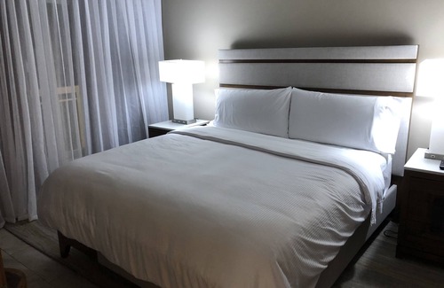 Oyster Pond Resort | Beachfront Penthouse 2022 Heineken Regatta week