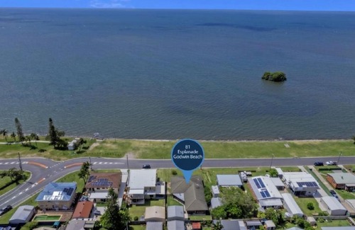 Godwin Beach House | Beachfront - Seaview Bungalow