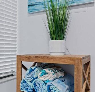 St. Augustine Beach Apartment | Beachfront resort Heated Pool 3King beds 85in TV BBQ