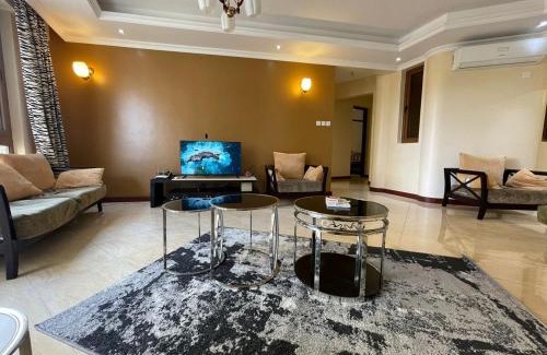 Mombasa Apartment | BeachLuxe 3bdr Pool Beach Access