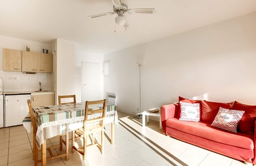 Biscarrosse Plage Apartment | Beachside Apartment in Biscarrosse: Cozy 1-Bedroom, Terrace, and Private Parking