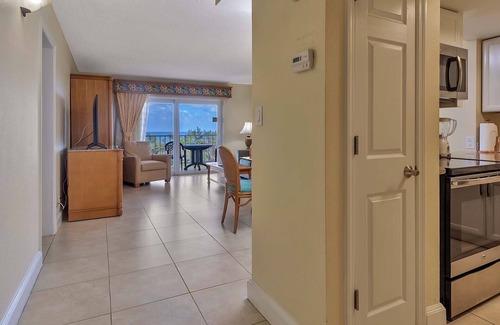 Barrier Island Condo | Beachside Location! Central Beach | Resort Condo
