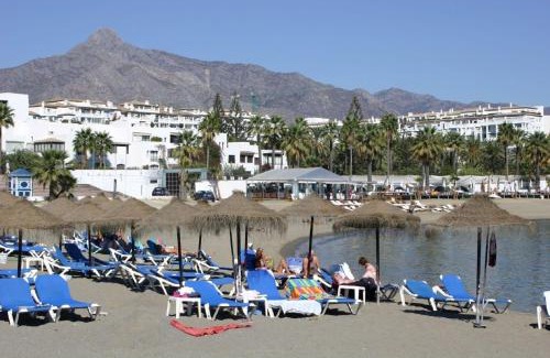 Puerto Banus Apartment | Beachside Puerto Banus Stunning Apartment 212