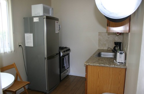 South Mission Beach Apartment | Beachside Second Floor Studio-Steps to Ocean & Bay, Walk 5min to Belmont Park5
