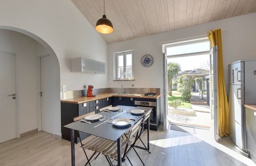 Quartier du Casino House | Beachside Villa with Pool - 2BR, 4 Guests, Near Market & Beach