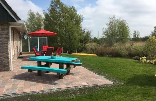 Makkum House | Beachvilla Grachtenblik