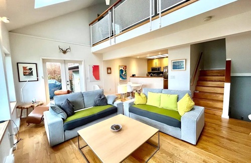 Ucluelet Cabin | Beachwood-Home near Pacific Rim National Park