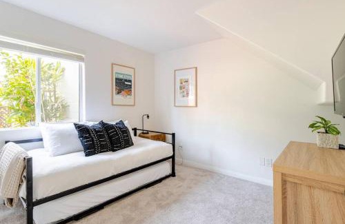 Leucadia House | Beacons Beach Cottage