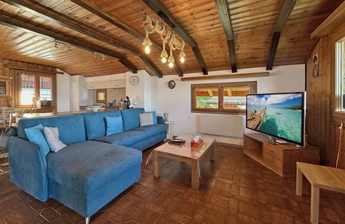 Les Mayens-de-Sion Apartment | Bear Ridge Retreat - 8mns to slopes - Swiss Alps