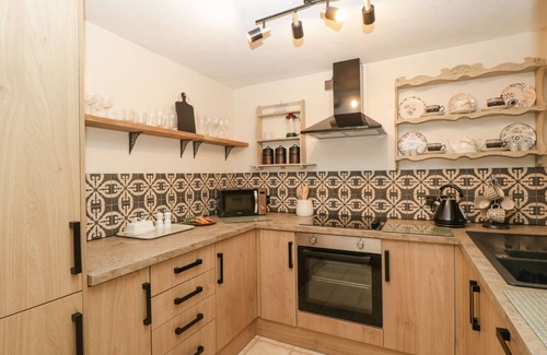 Cerne Abbas Cottage | BEAU HIDEAWAY, family friendly, with a garden in Cerne Abbas