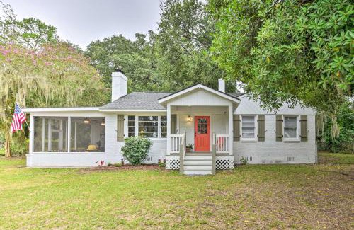 Burton House | Beaufort Home with Porch, 4 Mi from Downtown!