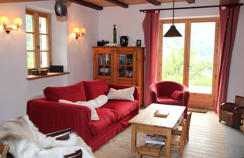 Le Bouchet-Mont-Charvin Ski Chalet | Beautiful restored farmhouse in the heart of the Aravis