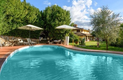 Terranuova Bracciolini Villa | Beautiful private villa for 10 people with private pool, WIFI, hot tub, A/C and panoramic view