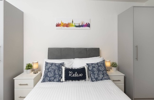 Norwood Green Apartment | Beautiful 1 Bed Apartment close to Heathrow Airport