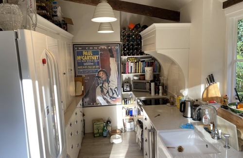 Petworth House | Beautiful 16th century house in national park 1 hr from London with small pool