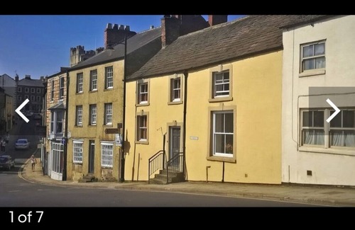 Richmond House | Beautiful 2 bedroom spacious Cottage in the heart of historic Richmond