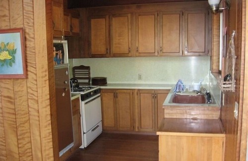 Crescent City House | Beautiful 2 story house on Smith River- Private Beach, Trails,& More!