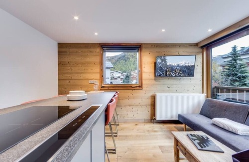 Val-d'Isere Apartment | Beautiful 3 room apartment, 50m from ski slopes, RESIDENCE CROIX DU SUD