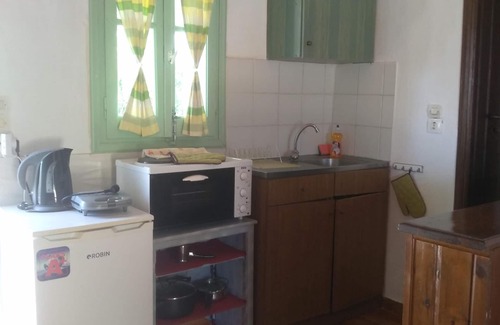 Ag. Georgios House | BEAUTIFUL AND COMFORTABLE STUDIO DIRECTLY BY THE SEA