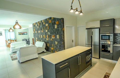 Mont Choisy Villa | Beautiful and modern villa for 6-8 persons near the beach in grand baie