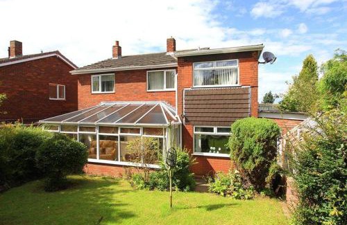 Cosford House | Beautiful and Peaceful village location