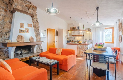 Paduledda Apartment | Beautiful apartment for 6 people with WIFI, A/C, TV and terrace