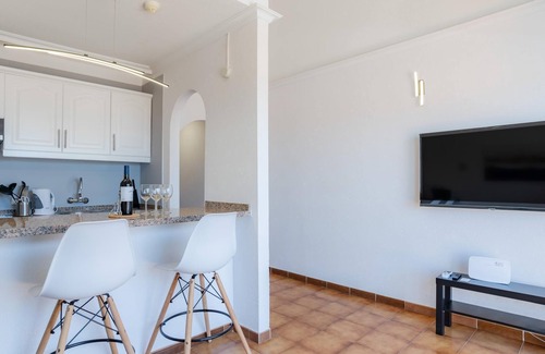San Miguel de Abona Apartment | Beautiful Apartment in Golf del Sur with sea views