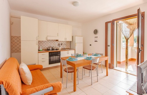 Specchiolla Apartment | Beautiful apartment with A/C, WIFI, TV, patio, pets allowed and panoramic view, close to Ostuni