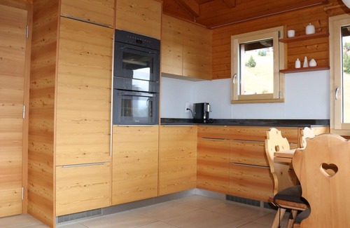 Bettmeralp Apartment | Beautiful apartment for 6 guests with WIFI, TV and balcony