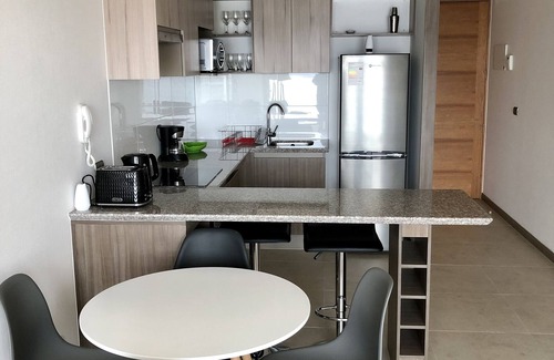La Serena Apartment | Beautiful apartment with ocean views and steps from the beach