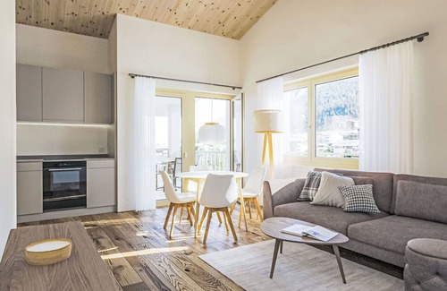 Savognin Apartment | Beautiful apartment for 4 people with WIFI, TV, balcony, panoramic view and parking