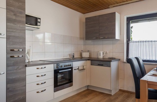 Immerath Apartment | Beautiful apartment for 5 people with WIFI, TV, terrace and pets allowed