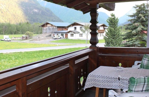 Laengenfeld Apartment | Beautiful apartment for 6 people with WIFI, TV, balcony, pets allowed and parking