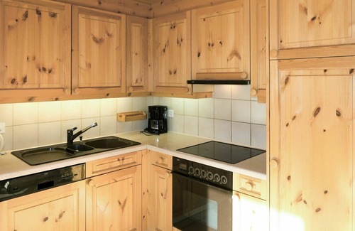 Laax Apartment | Beautiful apartment for 3 people with WIFI, TV, balcony and panoramic view