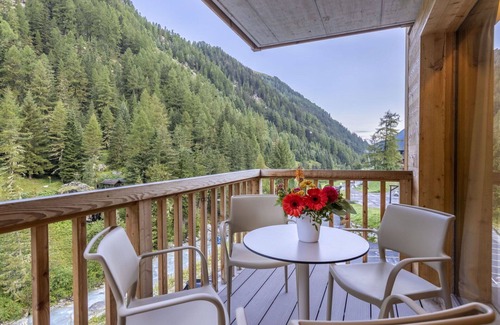 Zinal Apartment | Beautiful apartment for 6 people with WIFI, TV and pets allowed