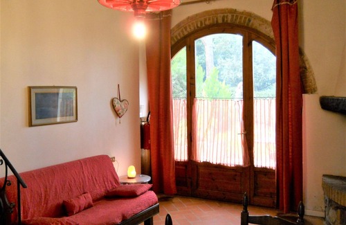 Gambassi Terme Other | Beautiful apartment for 4 guests with WIFI, pool, TV, patio and pets allowed, close to San Gimig.