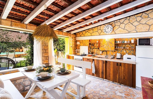 Ivan Dolac Apartment | Beautiful apartment in Ivan Dolac