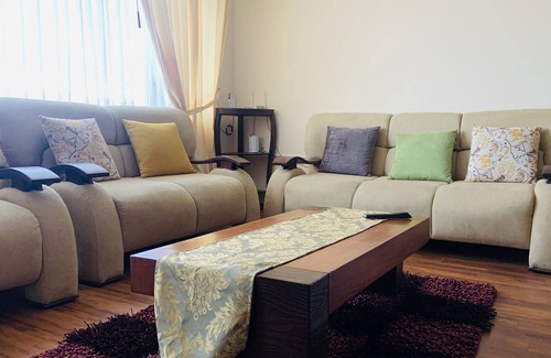 Parroquia Huachi Loreto Apartment | Beautiful apartment in Ambato. Excellent location in a quiet and safe neighborhood