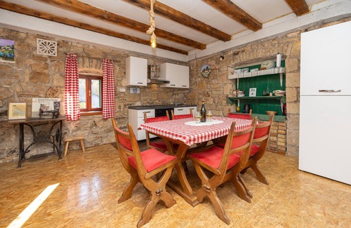 Citluk Apartment | Beautiful apartment in Hrvace with WiFi