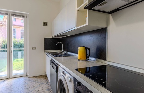 Dervio Villa | Beautiful apartment in villa for 6 people with WIFI, A/C, TV, patio and pets allowed