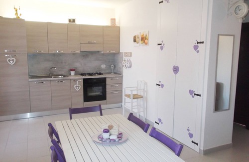 Tanaunella House | Beautiful apartment near the sea, garden with barbecue and private parking space.