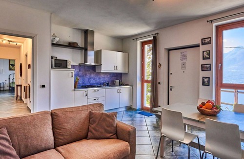 Naggio Apartment | Beautiful apartment for 4 guests with WIFI, TV, terrace and pets allowed