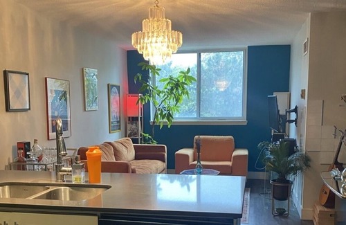 Parkdale Apartment | Beautiful Apartment on Queen West