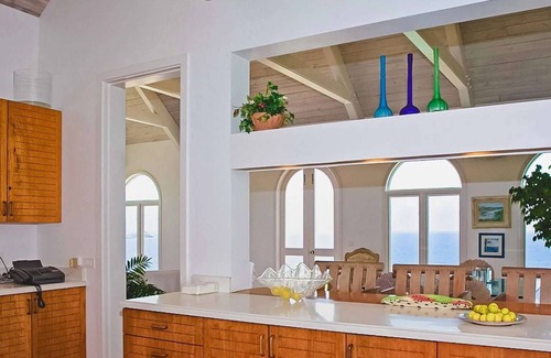 Mont Jean Villa | Beautiful Beverly Luxury villa