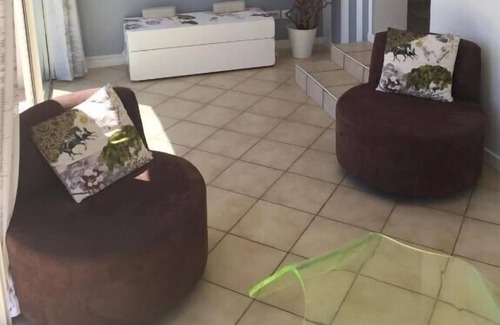 La Bouilladisse Apartment | Beautiful Bouilladisse house with large garden and swimming pool